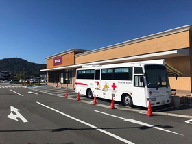 フォレストモール岩出にて、日本赤十字社和歌山県赤十字血液センター様による献血の実施場所を提供